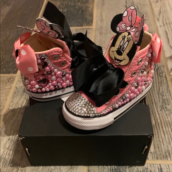 Kids Pink Converse Minnie Mouse hi-top sneakers with beautiful bedazzled details